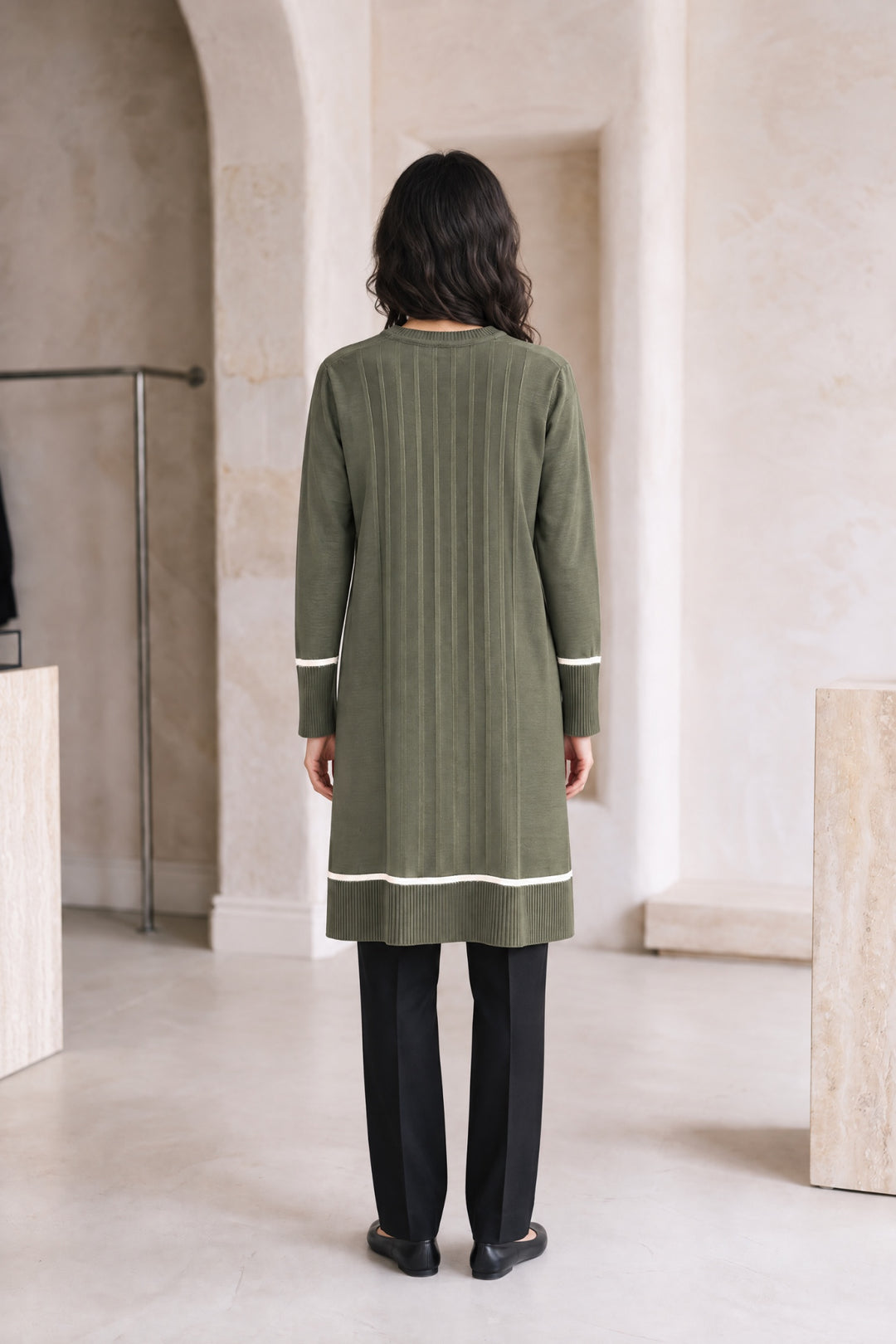 Fernanda | Ribbed Wave-Hem Tunic