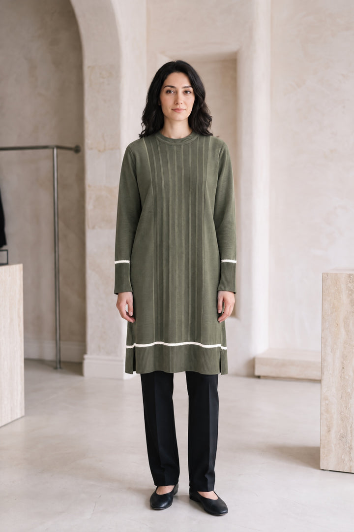 Fernanda | Ribbed Wave-Hem Tunic