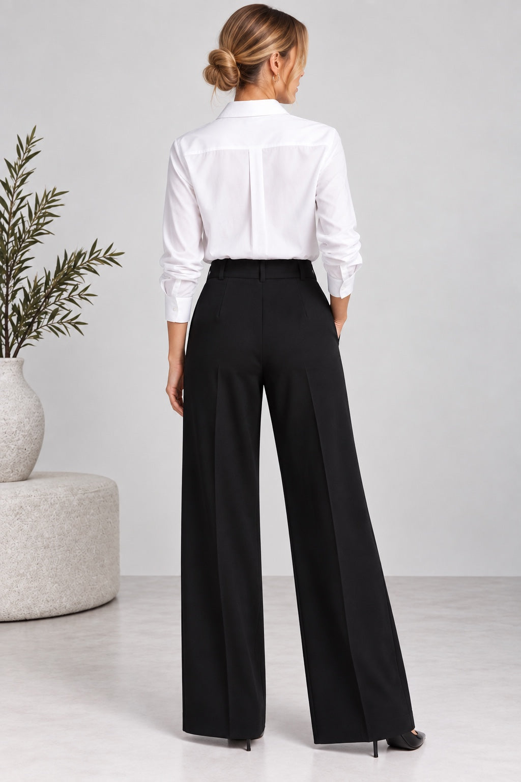 Sapphire | Chain Belt Wide Leg Pants [CLEARANCE -30%] — Black (back)